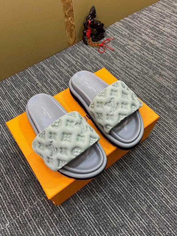 LV Men's Slippers 356